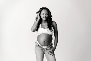 12 maternity-in-studio-kennett-square.jpg